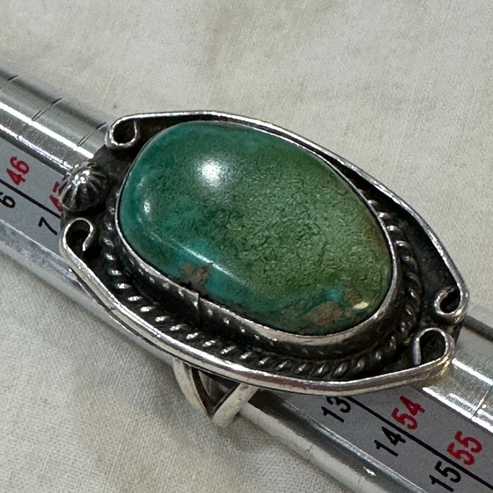 Natural Green Cabochon Stone Set in Sterling Silver Ring Size 6.5 EUC